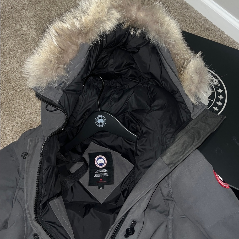 Canada Goose Women's Grey Puffer with Fur Trim - Picture 3 of 15